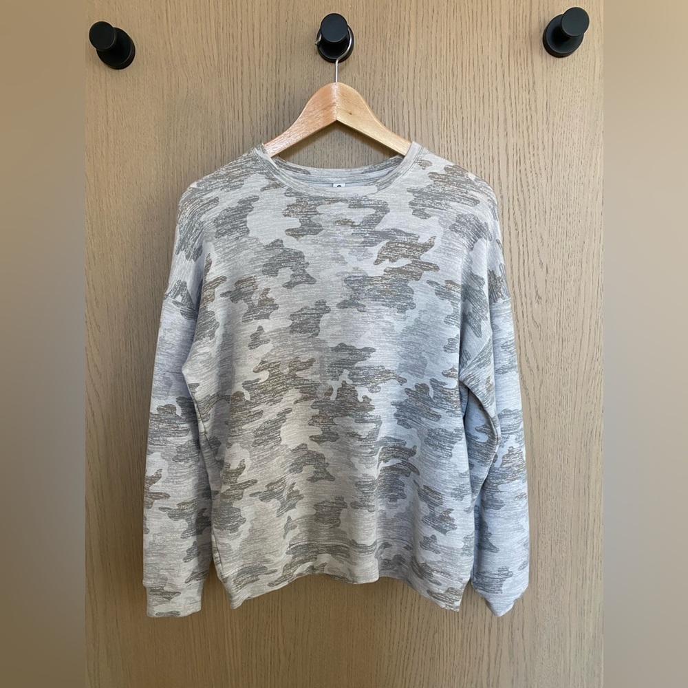 Athleta crewneck sweater